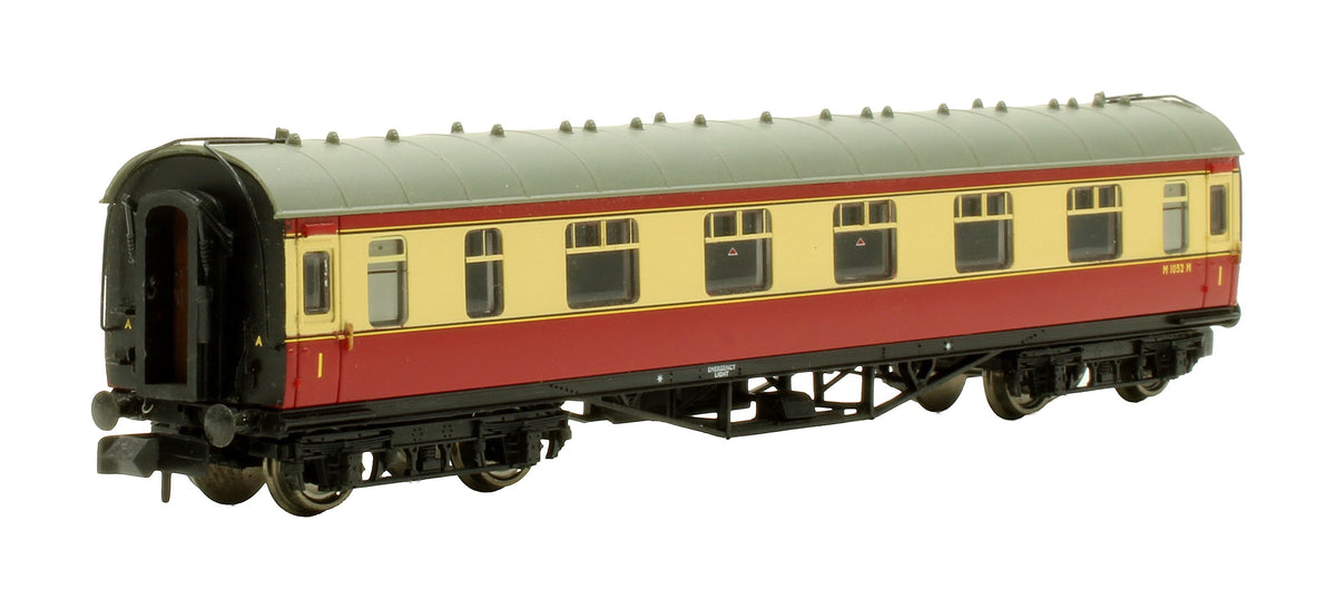 Pre-Owned 374-846B Stanier First Corridor BR Crimson & Cream Coach 'M1052M'