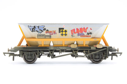 R6961 Pre-Owned BR Railfreight HAA Wagon No.355855 (Weathered & Graffiti)