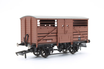 Pre-Owned R6737 BR 10T Maunsell Cattle Wagon 'S53732'