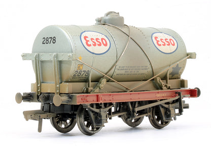 Pre-Owned 37-668 Set Of 3 - 14T Tank Wagons 'Esso' (Weathered)