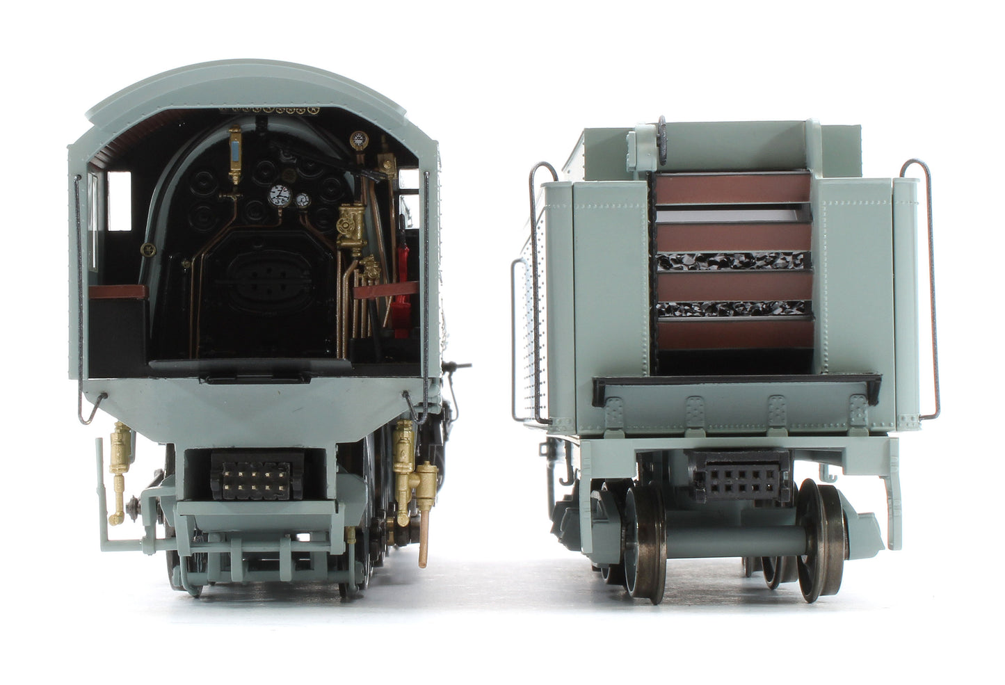 926003 USATC S160 2-8-0 LNER Wartime Light Grey U.S.A on Tender No.1712 Steam Locomotive