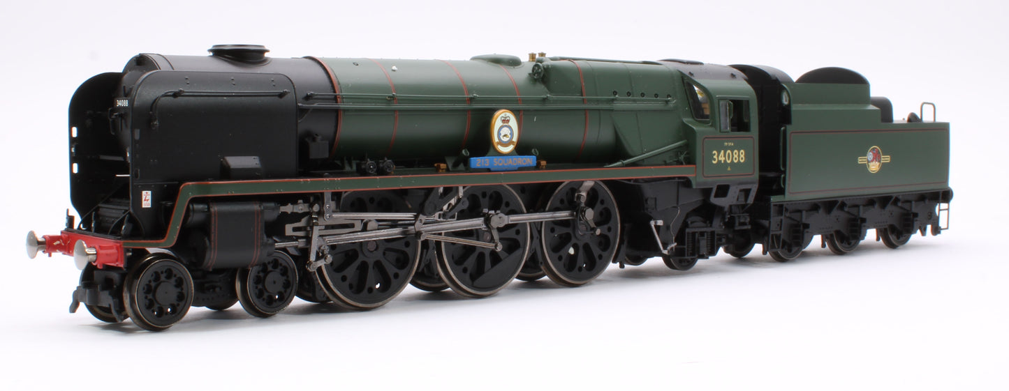 Pre-Owned 'The Cunarder' Rebuilt Battle of Britain 213 Squadron No.34088 & 3 Pullman Coaches Train Pack