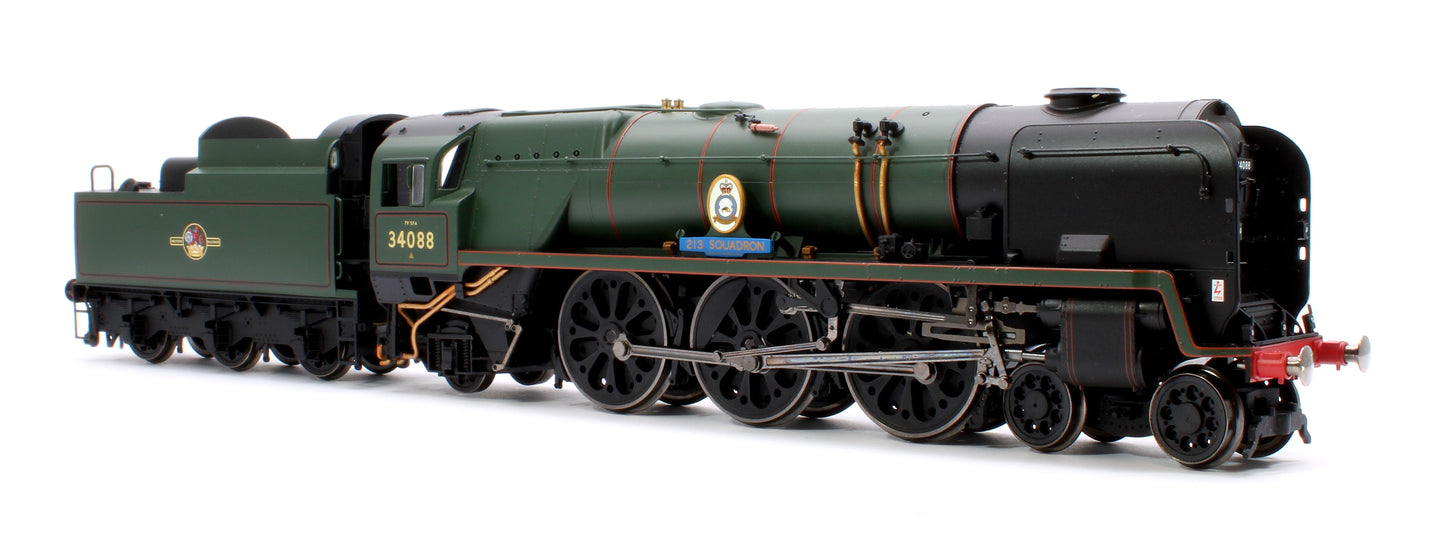 Pre-Owned 'The Cunarder' Rebuilt Battle of Britain 213 Squadron No.34088 & 3 Pullman Coaches Train Pack