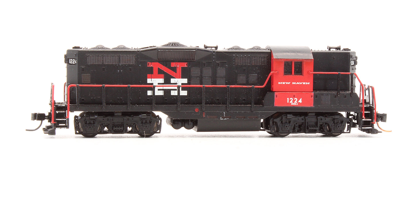 Pre-Owned 48324 GP9 Ph.2 Diesel Locomotive New Haven - Road #1224