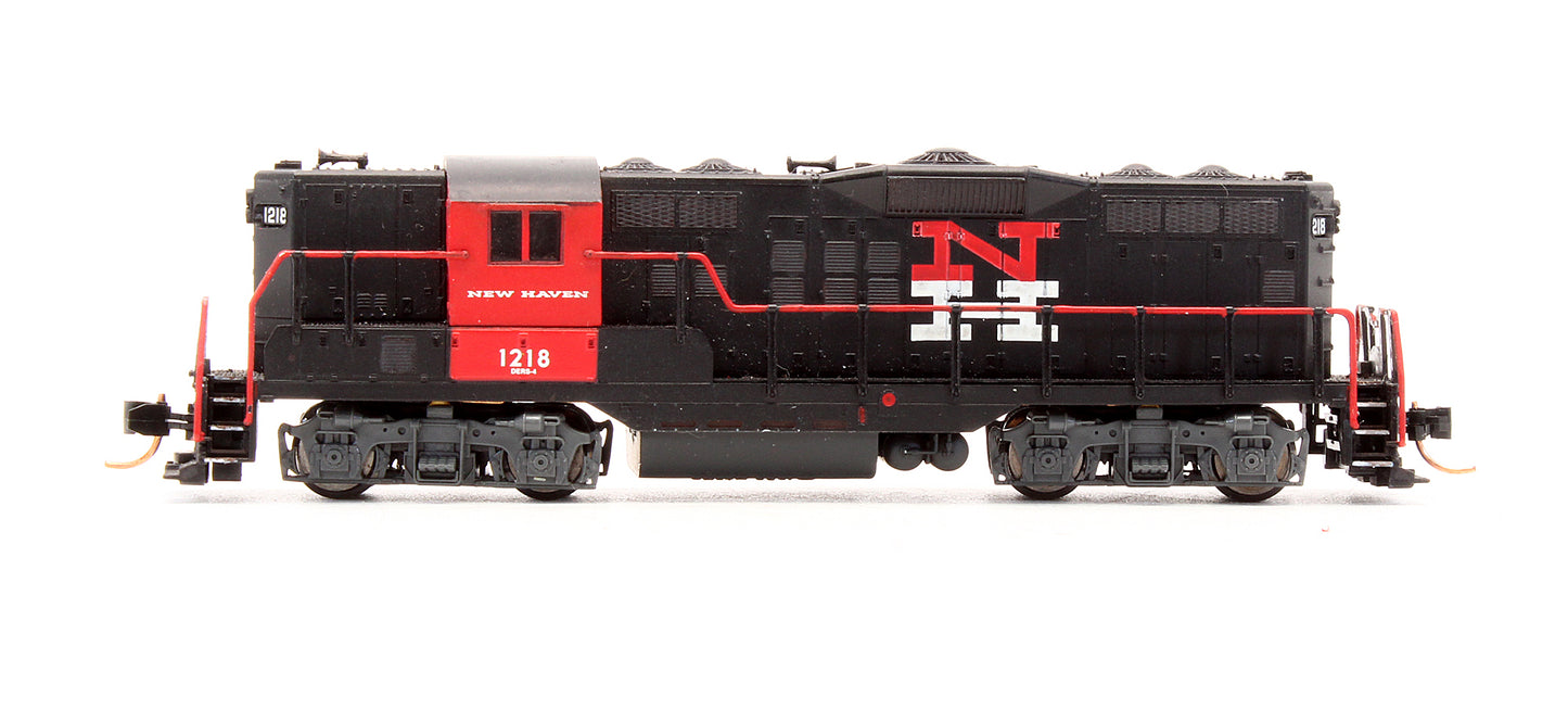 Pre-Owned 48323 GP9 Ph.2 Diesel Locomotive New Haven - Road #1218