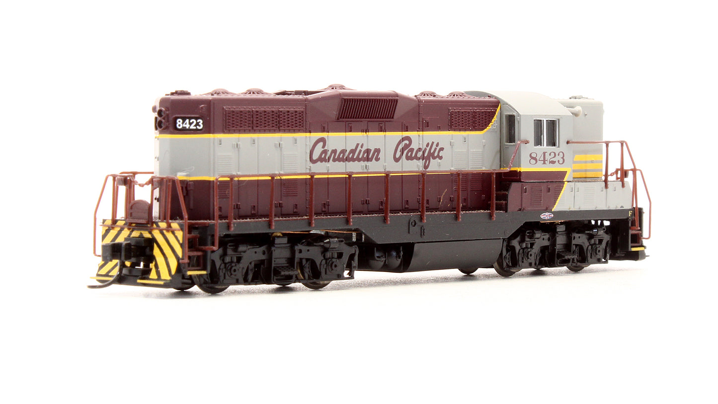 Pre-Owned 11002 GP7 Ph.1 Diesel Locomotive Canadian Pacific - Road #8423