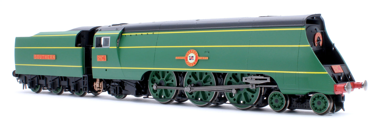 R30399SS SR Merchant Navy Class 4-6-2 21C1 Channel Packet Steam Locomotive - DCC Sound & Steam Generator Fitted