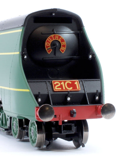 R30399SS SR Merchant Navy Class 4-6-2 21C1 Channel Packet Steam Locomotive - DCC Sound & Steam Generator Fitted