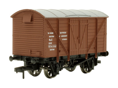 Pre-Owned BR Bauxite Ventilated Van '024798'