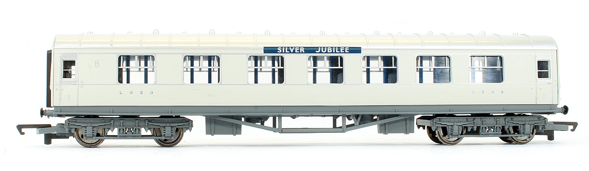 Pre-Owned Silver Jubilee Coach Pack