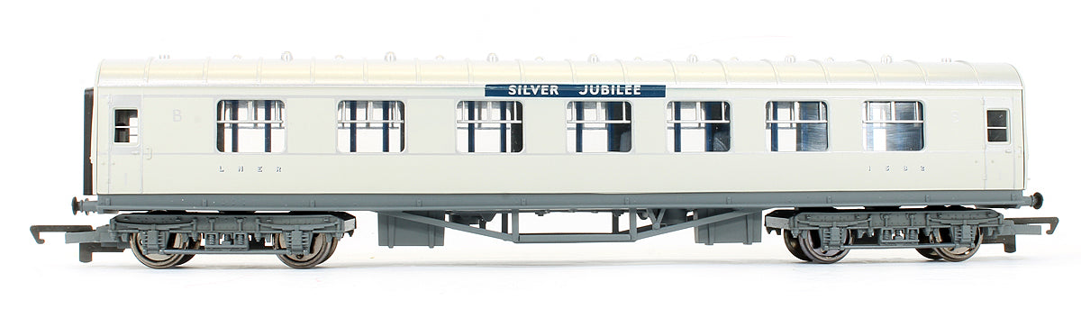 Pre-Owned Silver Jubilee Coach Pack