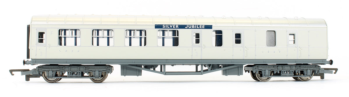 Pre-Owned Silver Jubilee Coach Pack