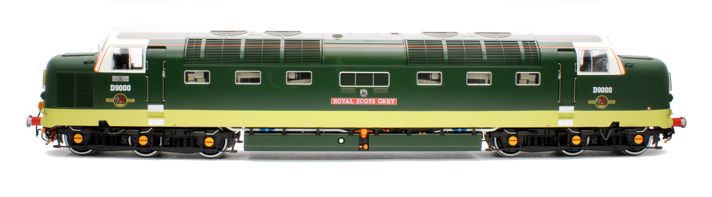 Pre-Owned Class 55 Deltic BR Green D9000 'Royal Scots Grey' (Small Yellow Panels/HI Headlights) Diesel Locomotive