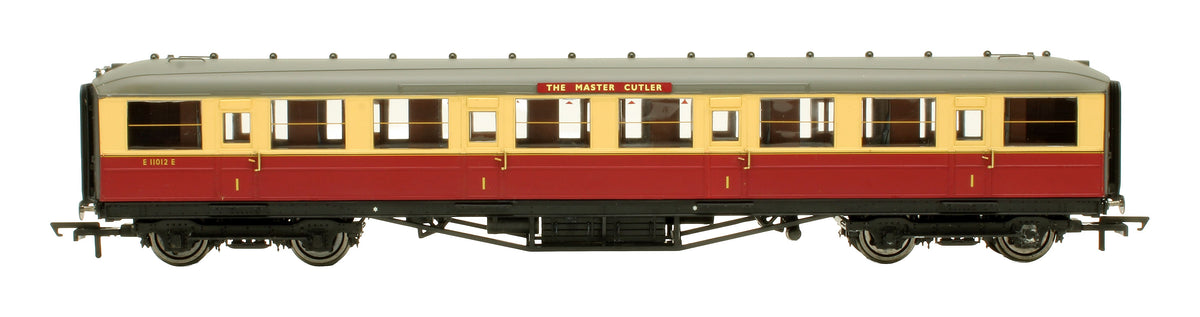 Pre-Owned R4255 BR 'The Master Cutler' 4-Unit Set of Gresley Passenger Coaches