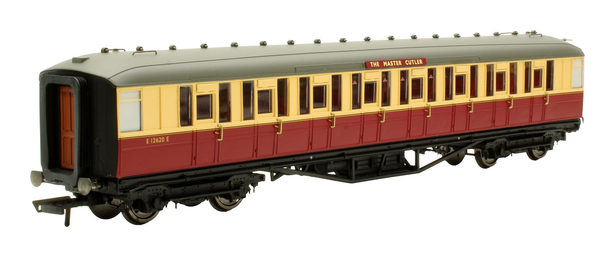 Pre-Owned R4255 BR 'The Master Cutler' 4-Unit Set of Gresley Passenger Coaches