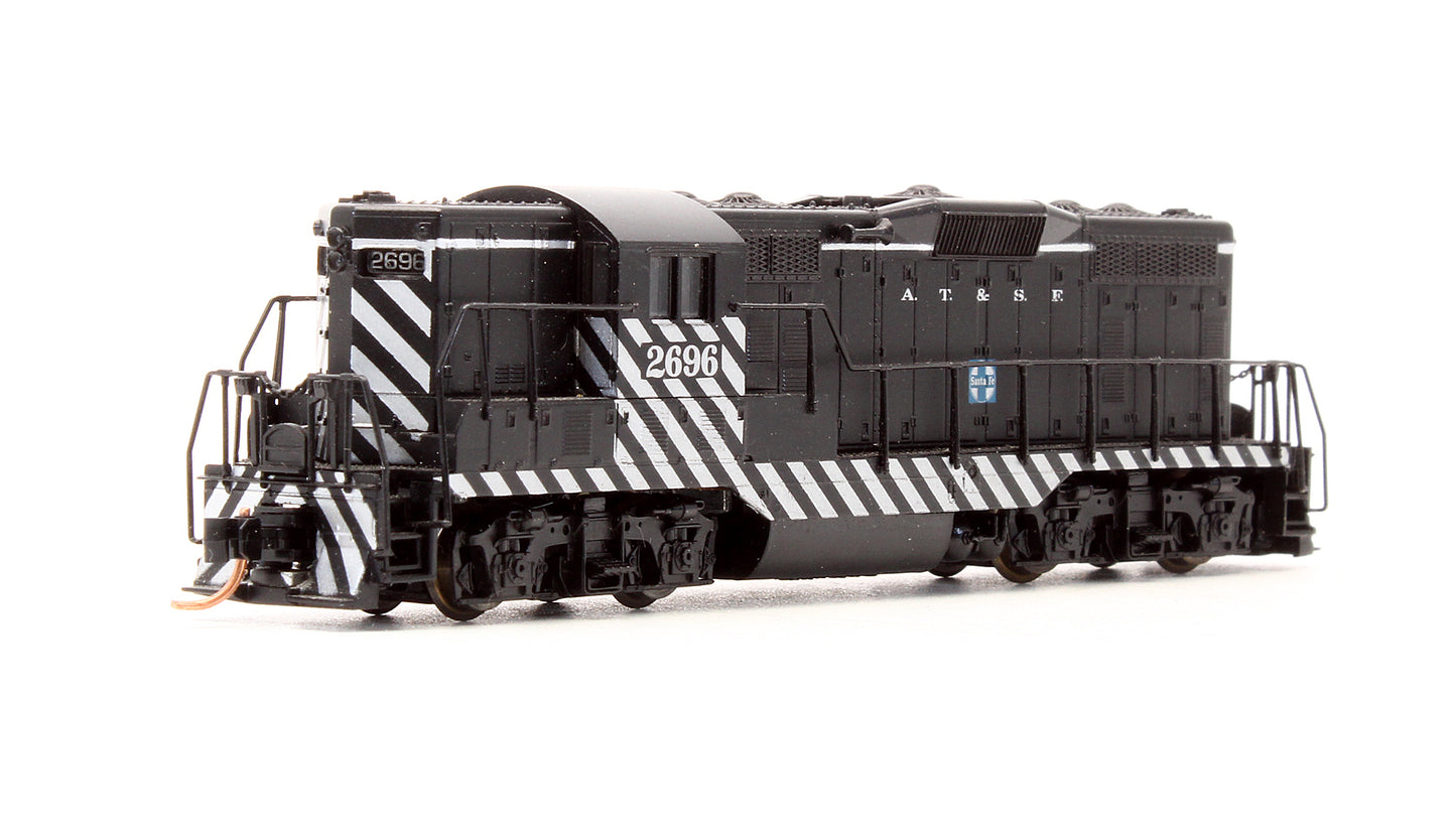 Pre-Owned 48031 GP7 Diesel Locomotive Santa Fe - Road #2696