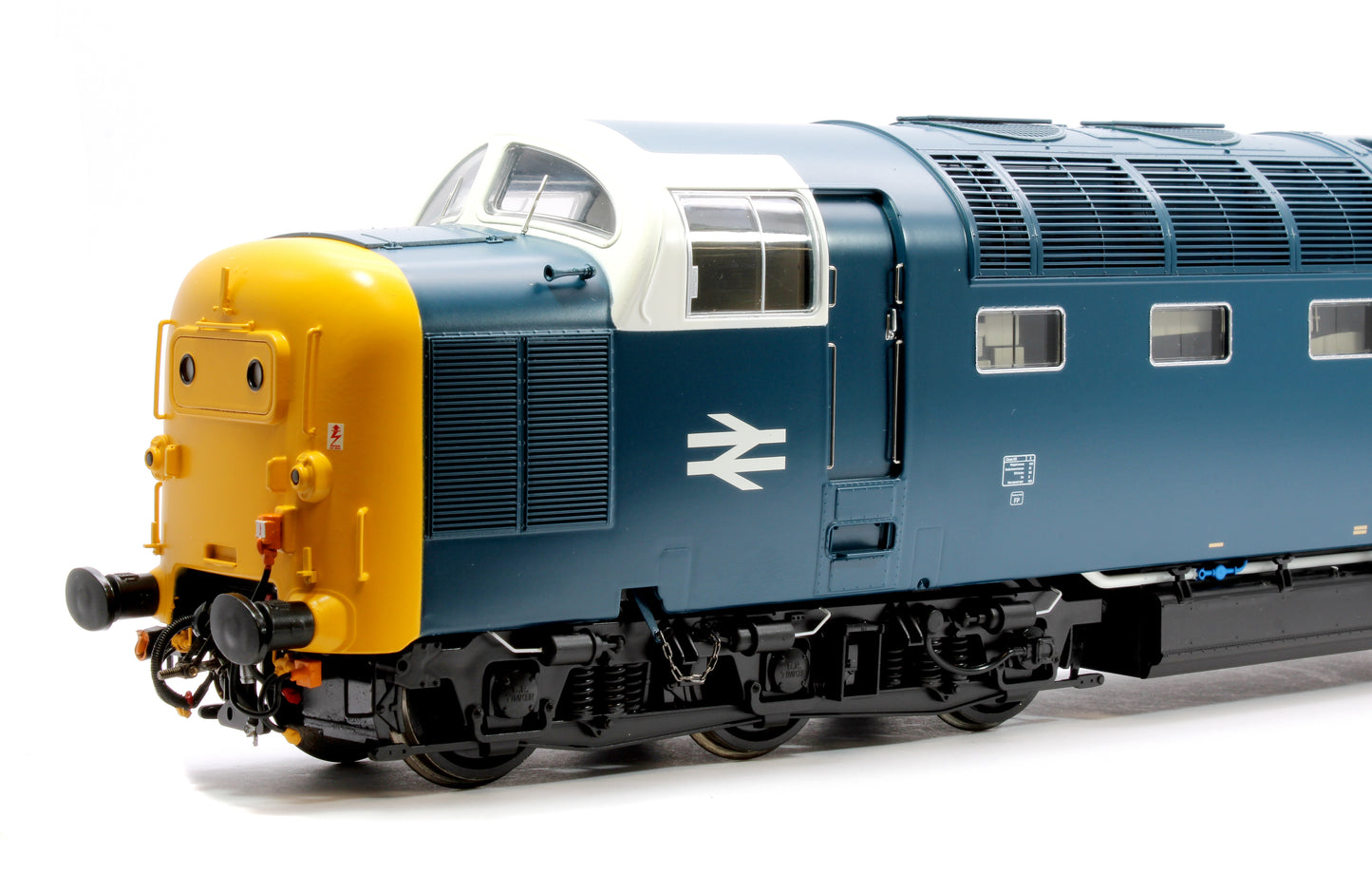 Class 55 Deltic BR Blue Unnumbered (White Cabs) Diesel Locomotive