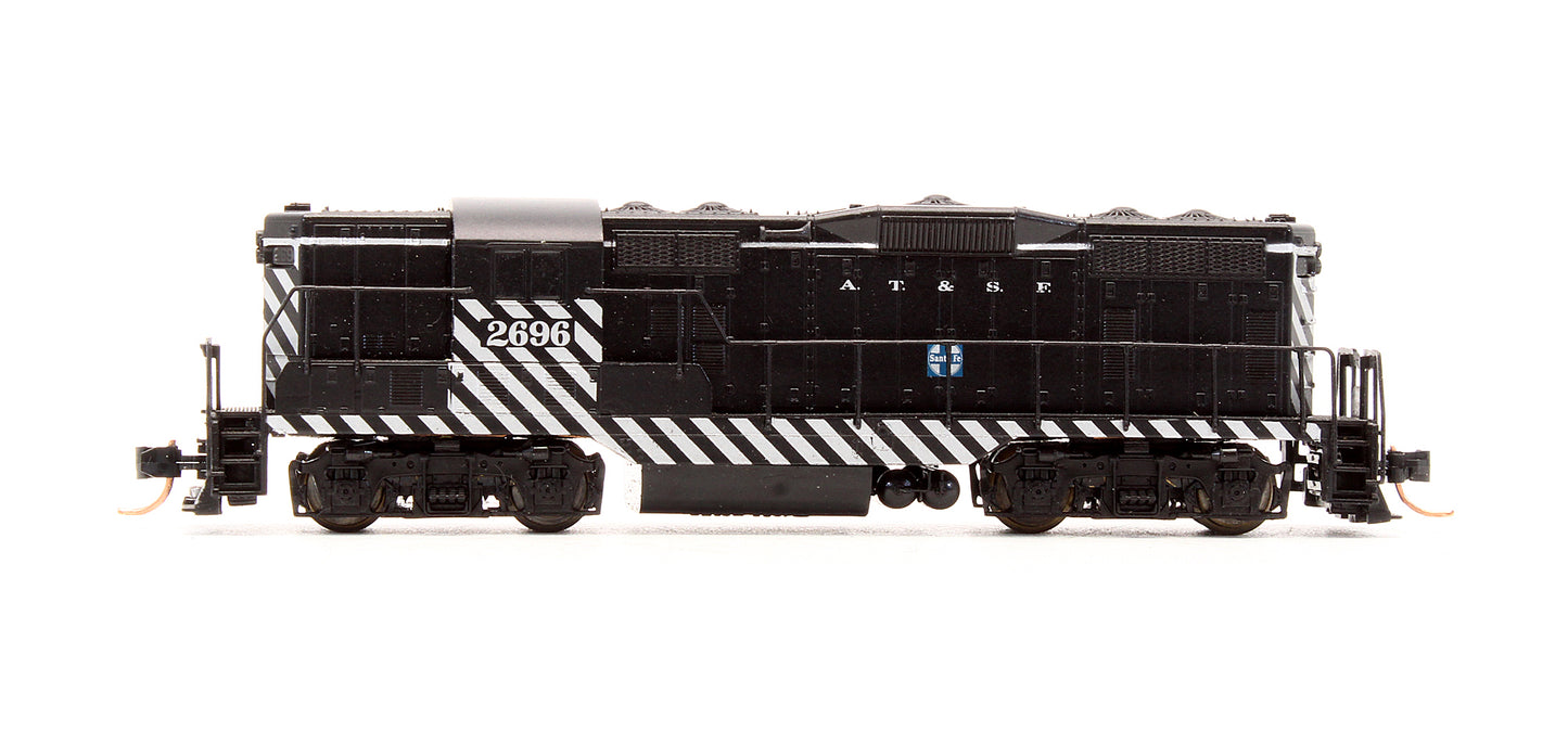 Pre-Owned 48031 GP7 Diesel Locomotive Santa Fe - Road #2696