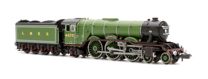 A3 Flying Scotsman 4472 LNER Apple Green & 4 Teak Gresley Coaches - DCC Fitted