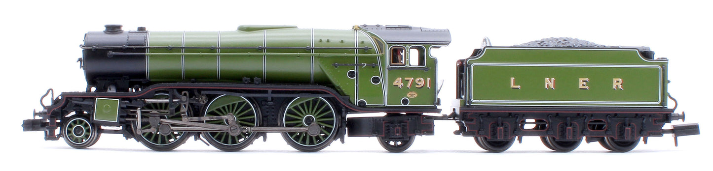 LNER V2 4791 LNER Lined Green (Original) Steam Locomotive - DCC Sound