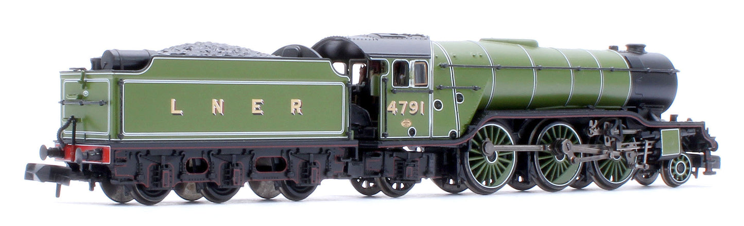 LNER V2 4791 LNER Lined Green (Original) Steam Locomotive