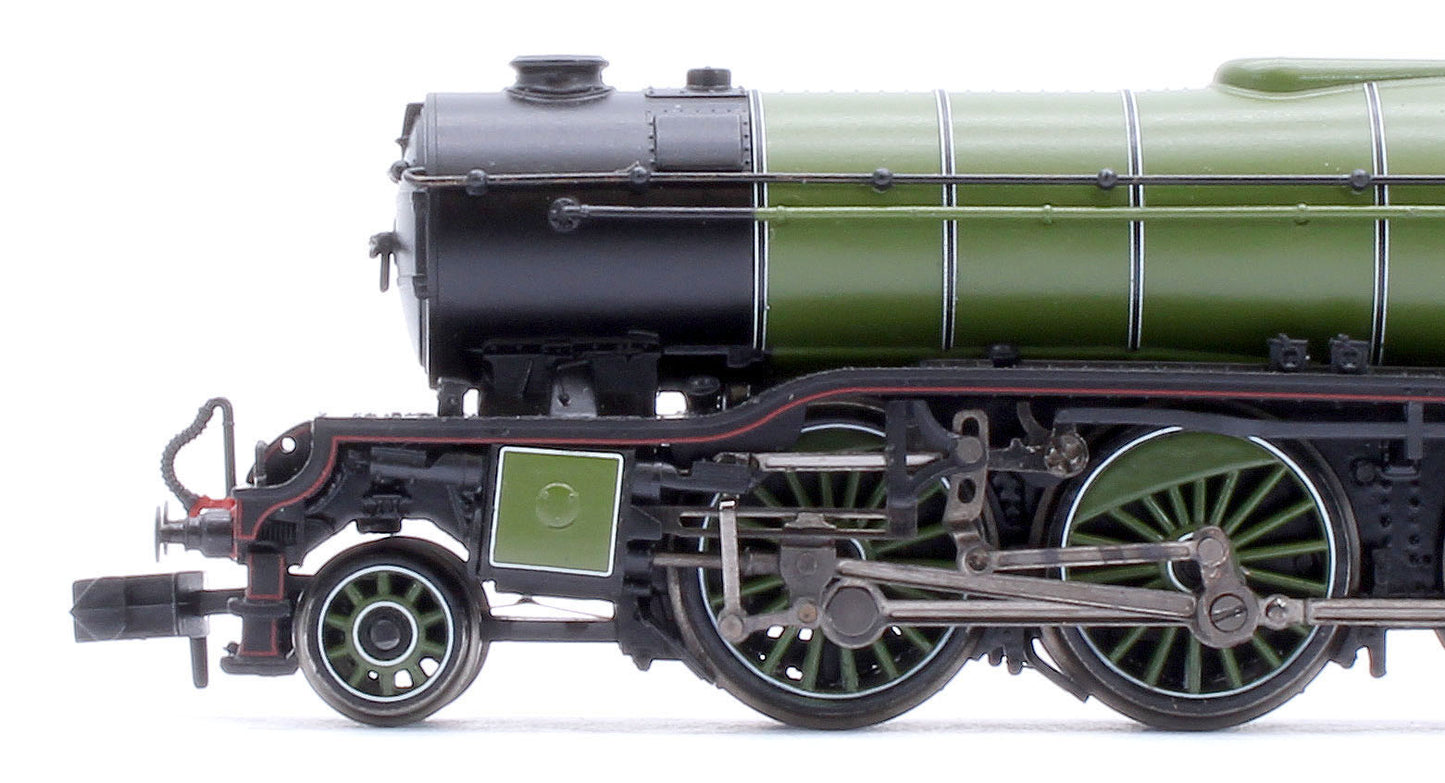 LNER V2 4791 LNER Lined Green (Original) Steam Locomotive
