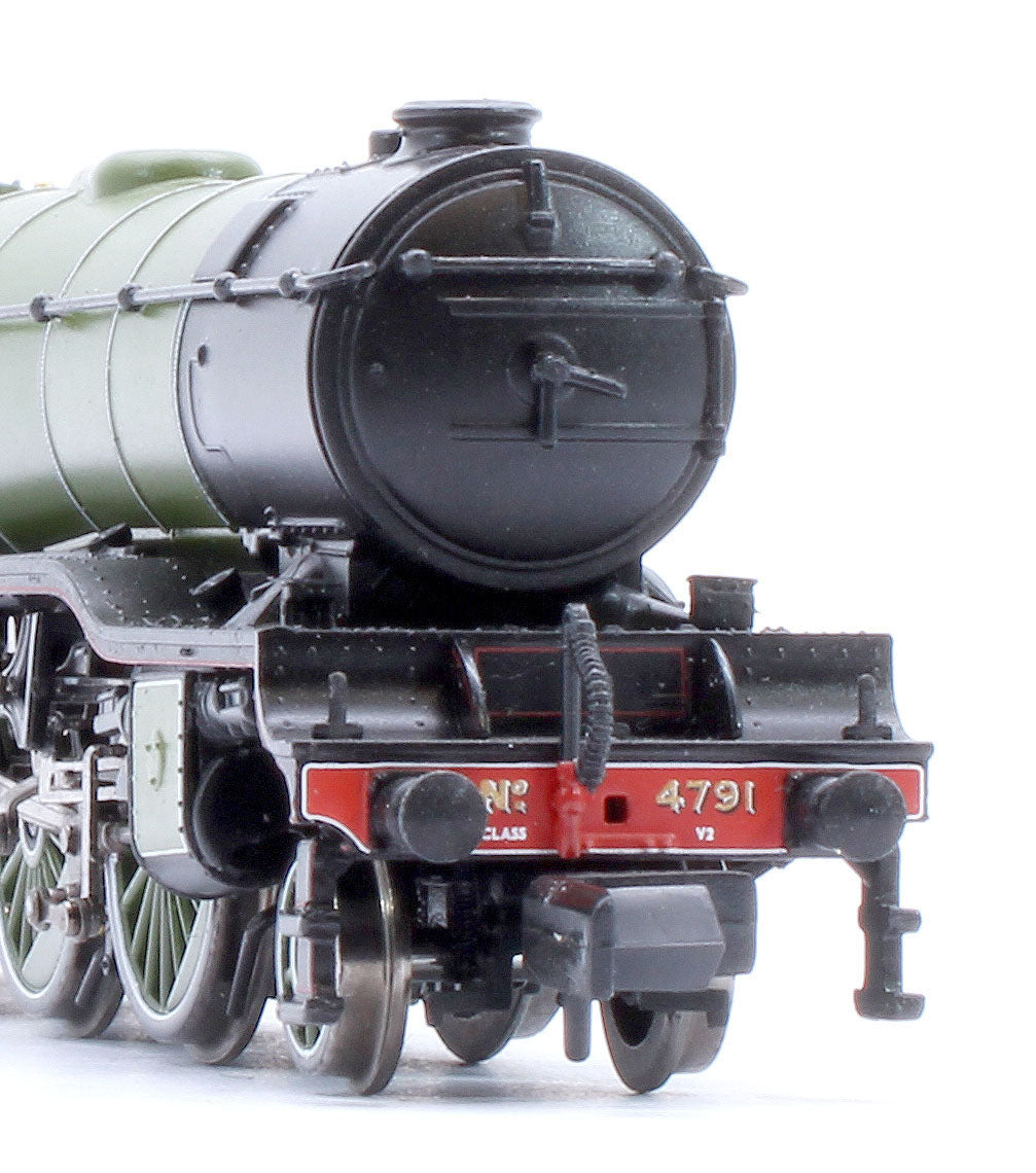 Graham Farish 372-610 LNER V2 4791 LNER Lined Green – Rails