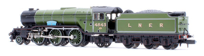 LNER V2 4843 'Kings Own Yorkshire Light Infantry' LNER Lined Green Steam Locomotive