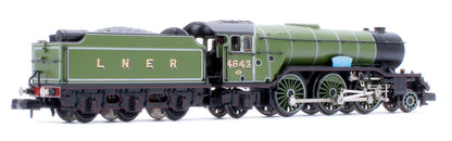 LNER V2 4843 'Kings Own Yorkshire Light Infantry' LNER Lined Green Steam Locomotive - DCC Sound