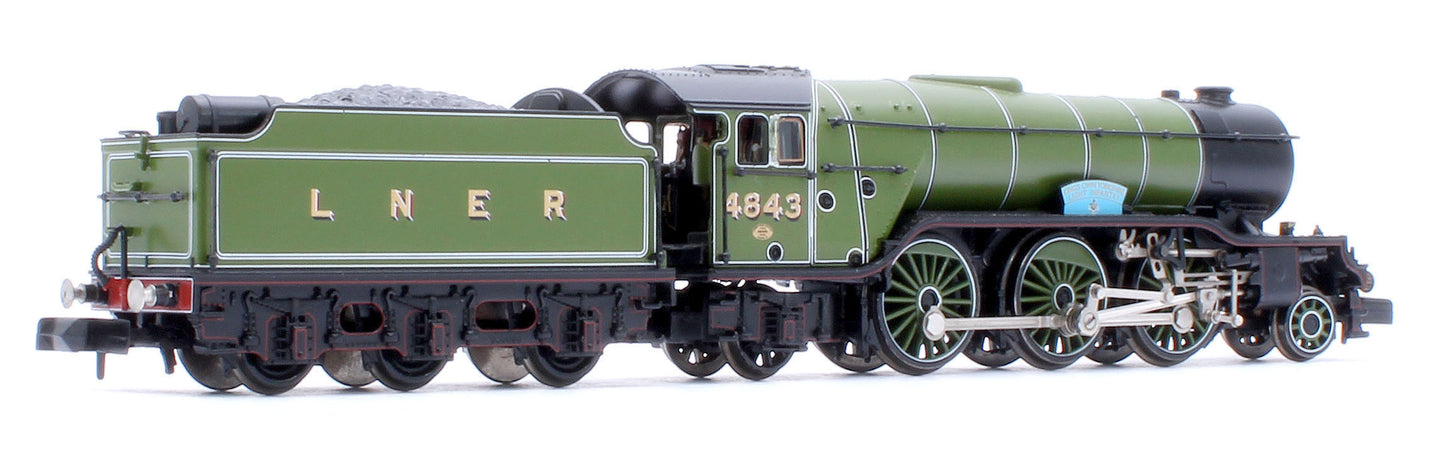 LNER V2 4843 'Kings Own Yorkshire Light Infantry' LNER Lined Green Steam Locomotive