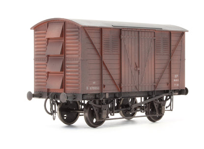 Pre-Owned BR Meat Van Bauxite B870050 - Custom Weathered