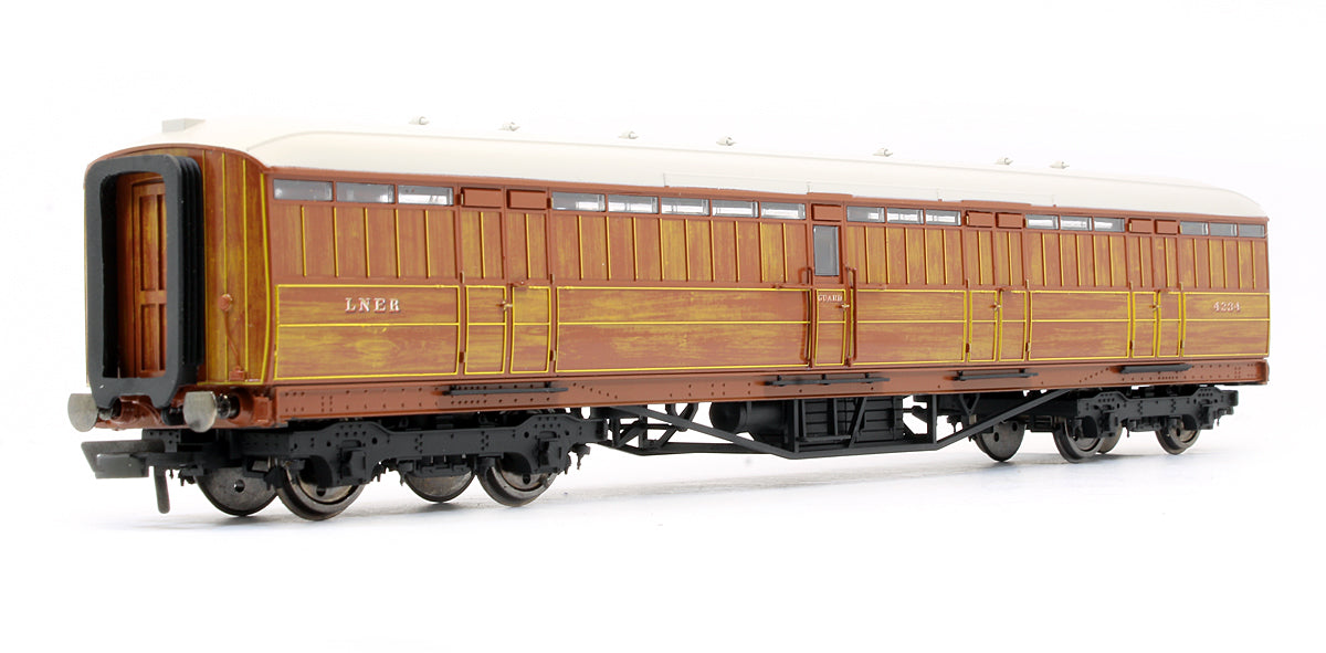 Pre-Owned R4830 LNER Gresley Passenger Brake Coach '4234'