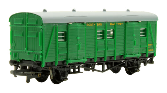 Pre-Owned W4323P Utility Van Southern Railway Green 'S23805'