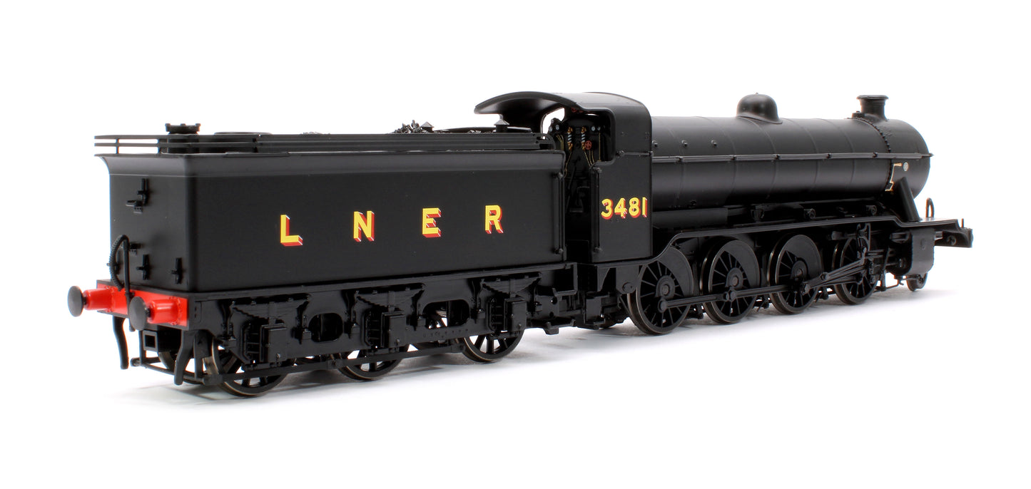 Class O2/1 'Tango' LNER black No. 3481 with low running plate, GN cab and tender, tall chimney