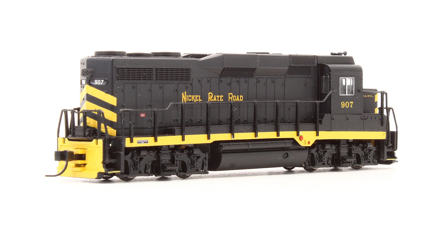 Pre-Owned 47543 GP30 Diesel Locomotive Nickel Plate Road - Road #907