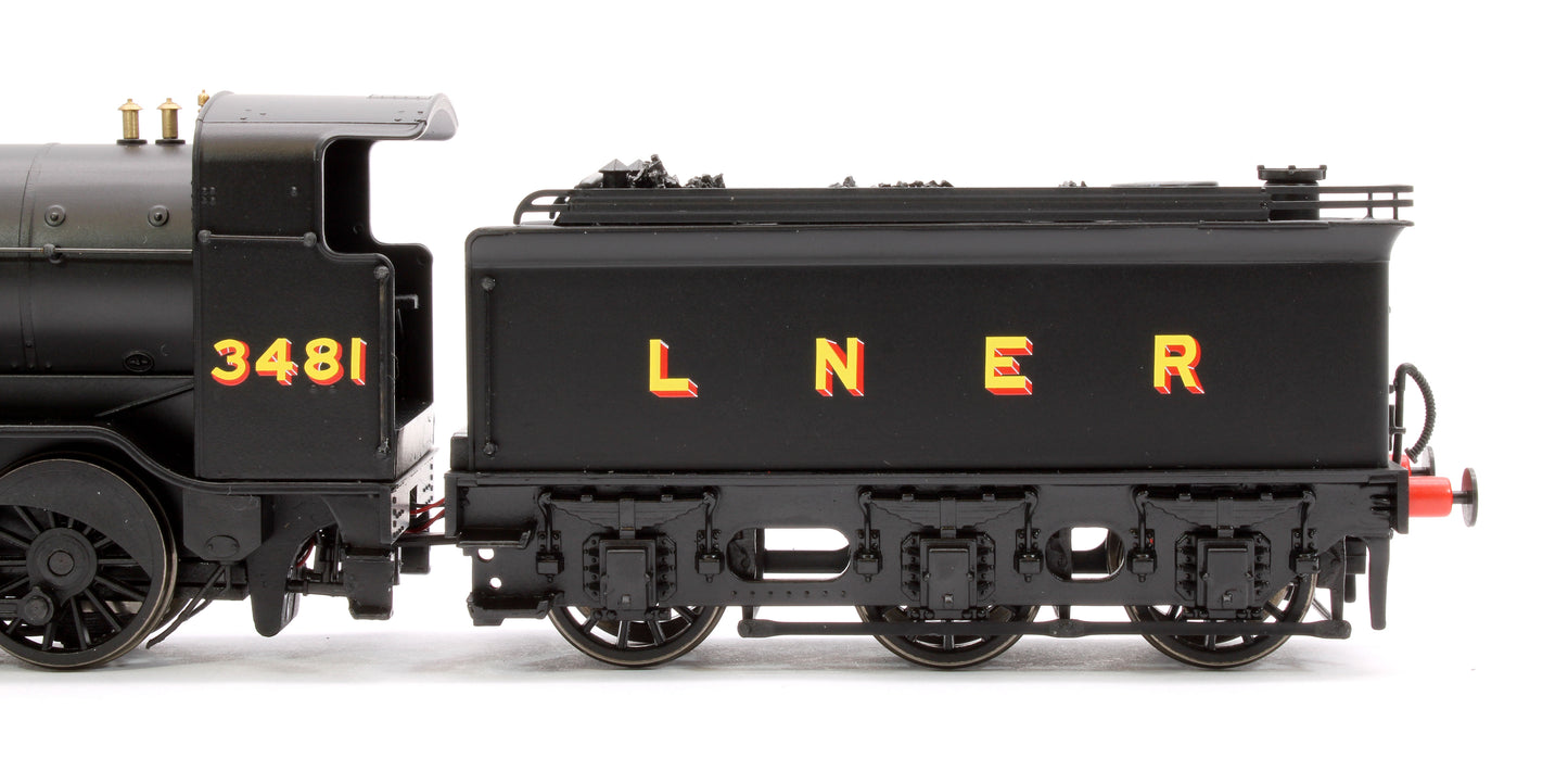 Class O2/1 'Tango' LNER black No. 3481 with low running plate, GN cab and tender, tall chimney