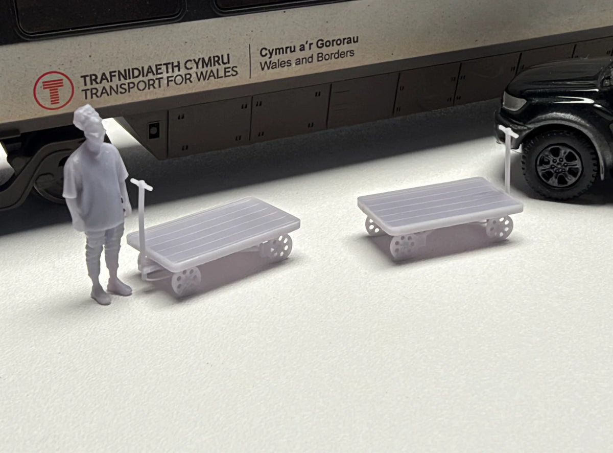 RRM188 OO Gauge Vintage Station Trolley (3 Pack)