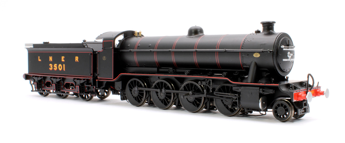 Class O2/2 'Tango' LNER Lined Black No. 3501 with low running plate, GN cab and tender