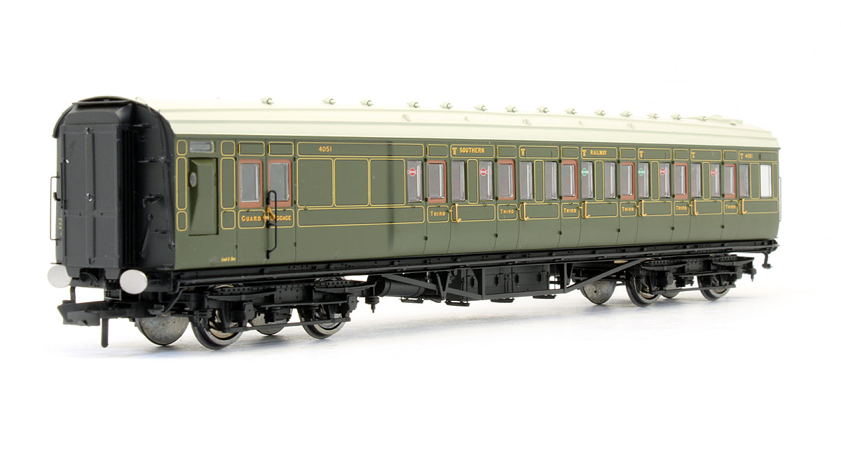 Pre-Owned R4300D SR Maunsell 6 Compartment Brake Coach '4051'