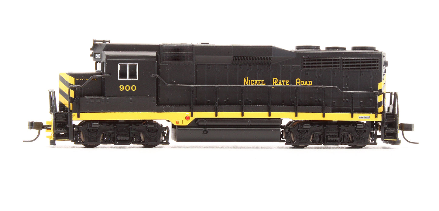 Pre-Owned 47541 GP30 Diesel Locomotive Nickel Plate Road - Road #900