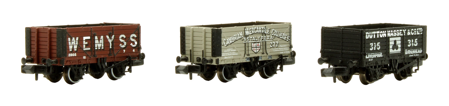 Pre-Owned 377-075K7 Set of Three 7-Plank Private Owner Wagons - Limited Edition