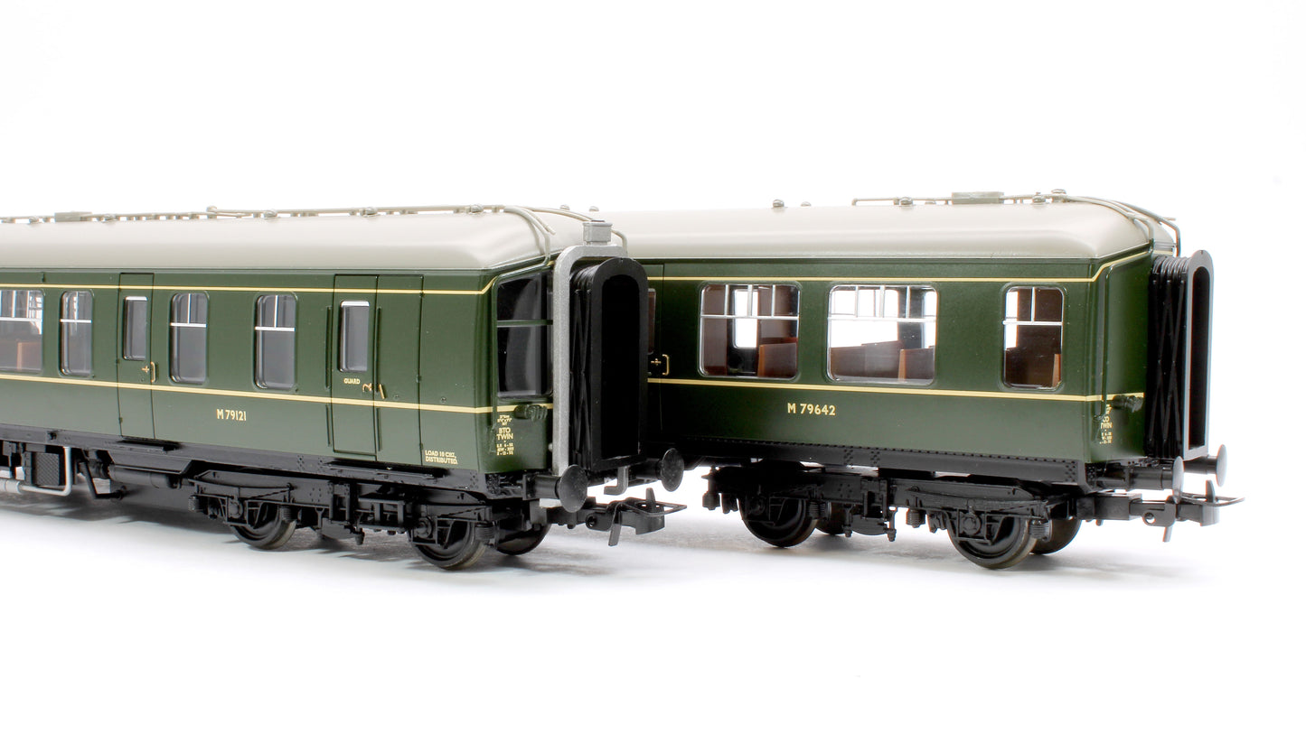 Derby Lightweight 2-Car DMU BR Green (Early Emblem) Diesel Locomotive