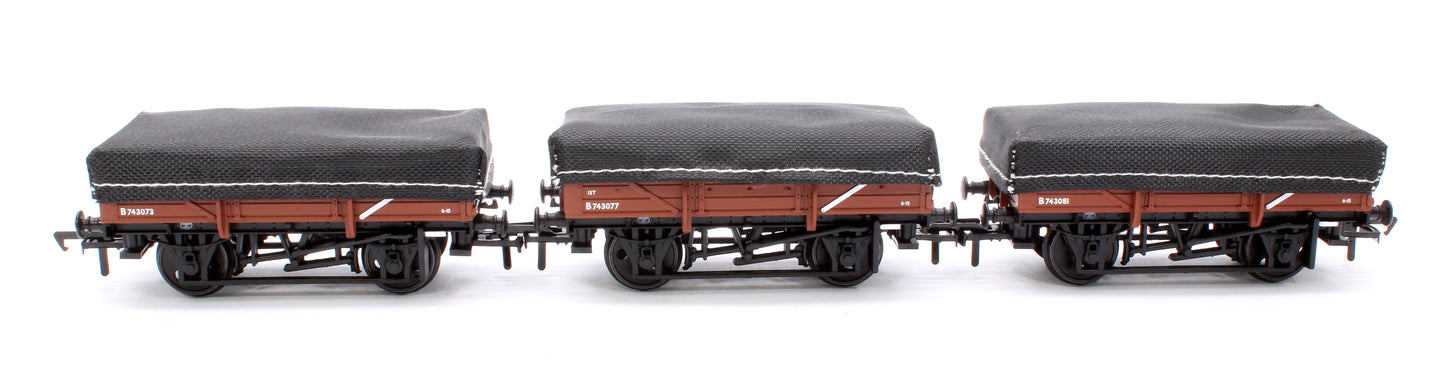 5 Plank China Clay 3-Wagon Pack BR Bauxite (Early) with Tarp. Covers