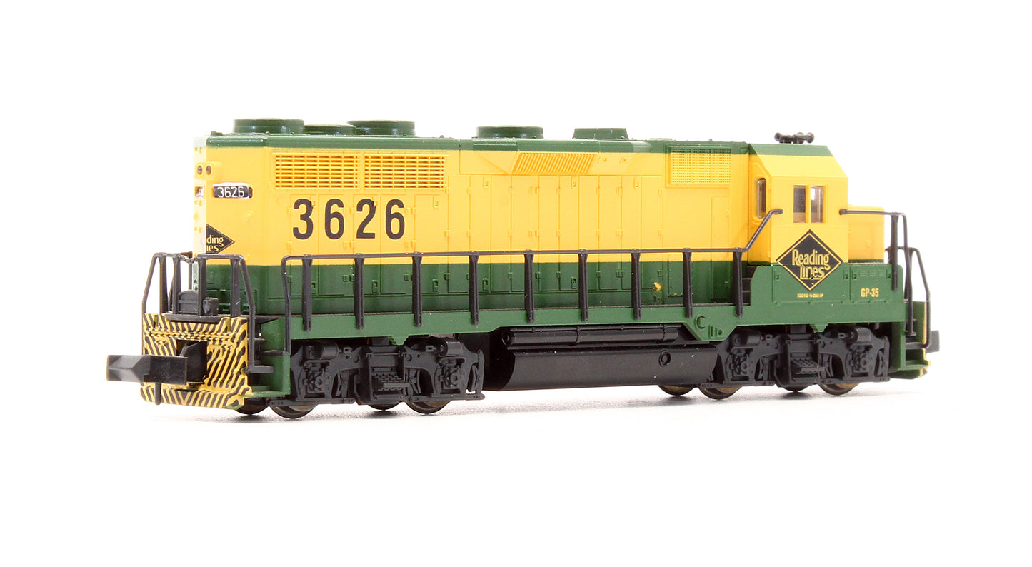 Pre-Owned 4639 GP35 Diesel Locomotive Reading Lines - Road #3626