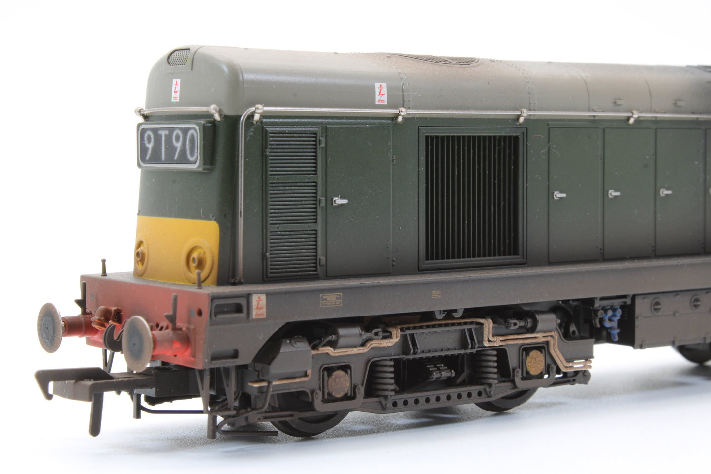 Pre-Owned Class 20/0 Headcode Box D8133 BR Green (Small Yellow Panels) Diesel Locomotive - DCC Sound - Custom Weathered