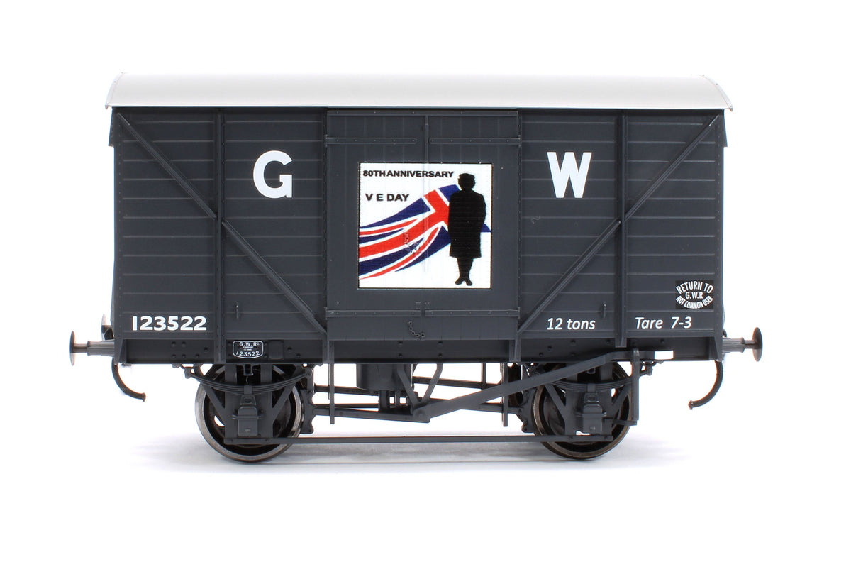 Pre-Owned GW Standard VE Day 80th Anniversary Army No.123522
