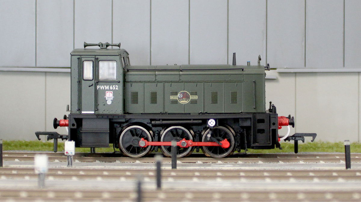 MR-400B Ruston PWM 165DE Shunter BR Green PWM652 Diesel Locomotive