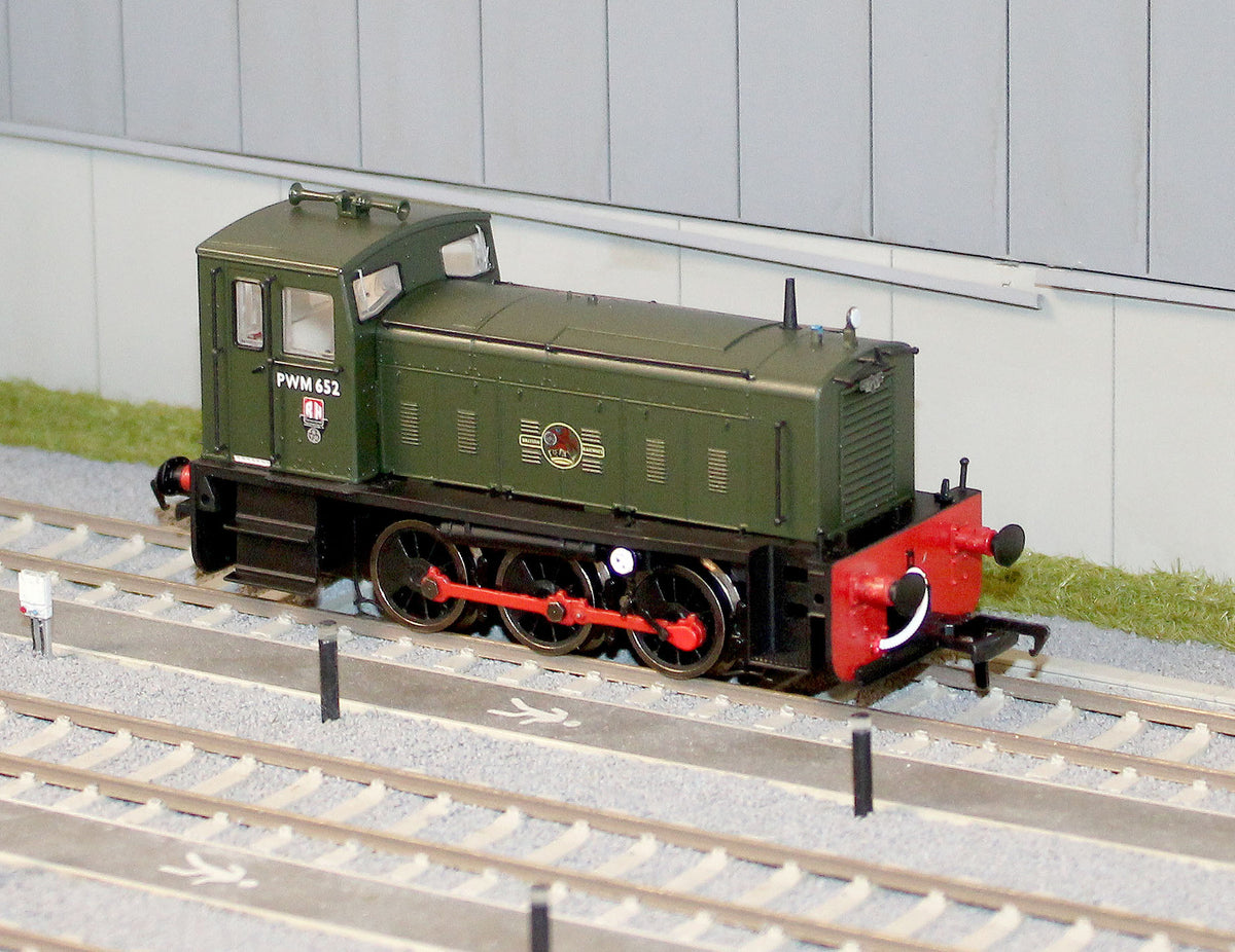 MR-400B Ruston PWM 165DE Shunter BR Green PWM652 Diesel Locomotive