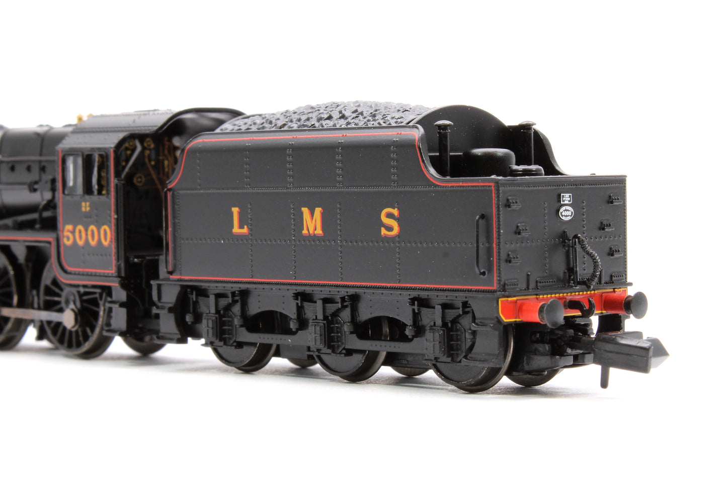 LMS 5MT 'Black 5' with Riveted Tender 5000 LMS Lined Black