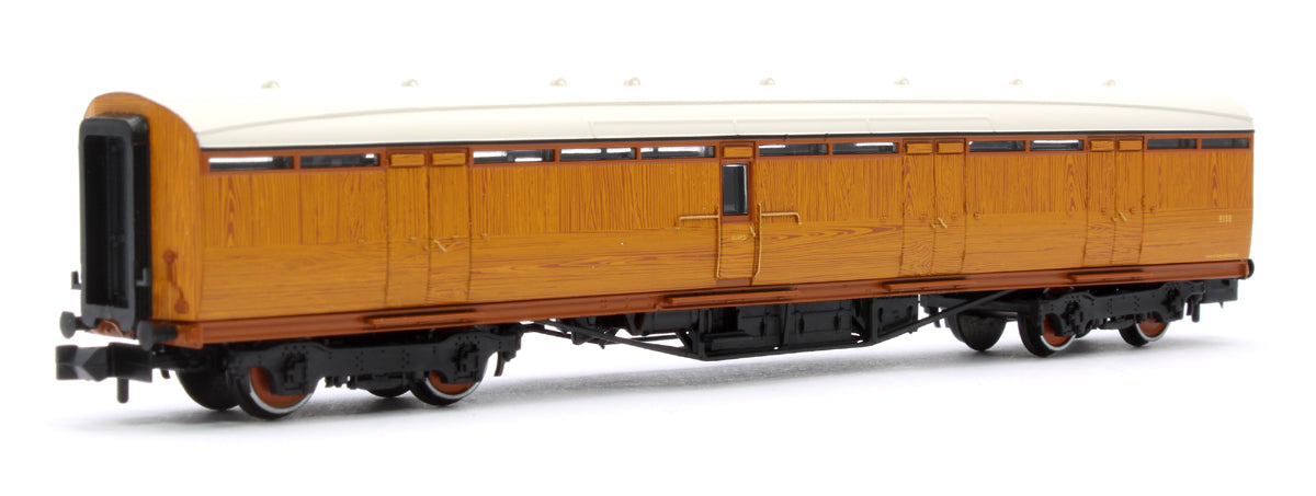 LNER Thompson Full Brake LNER Teak Effect E15E